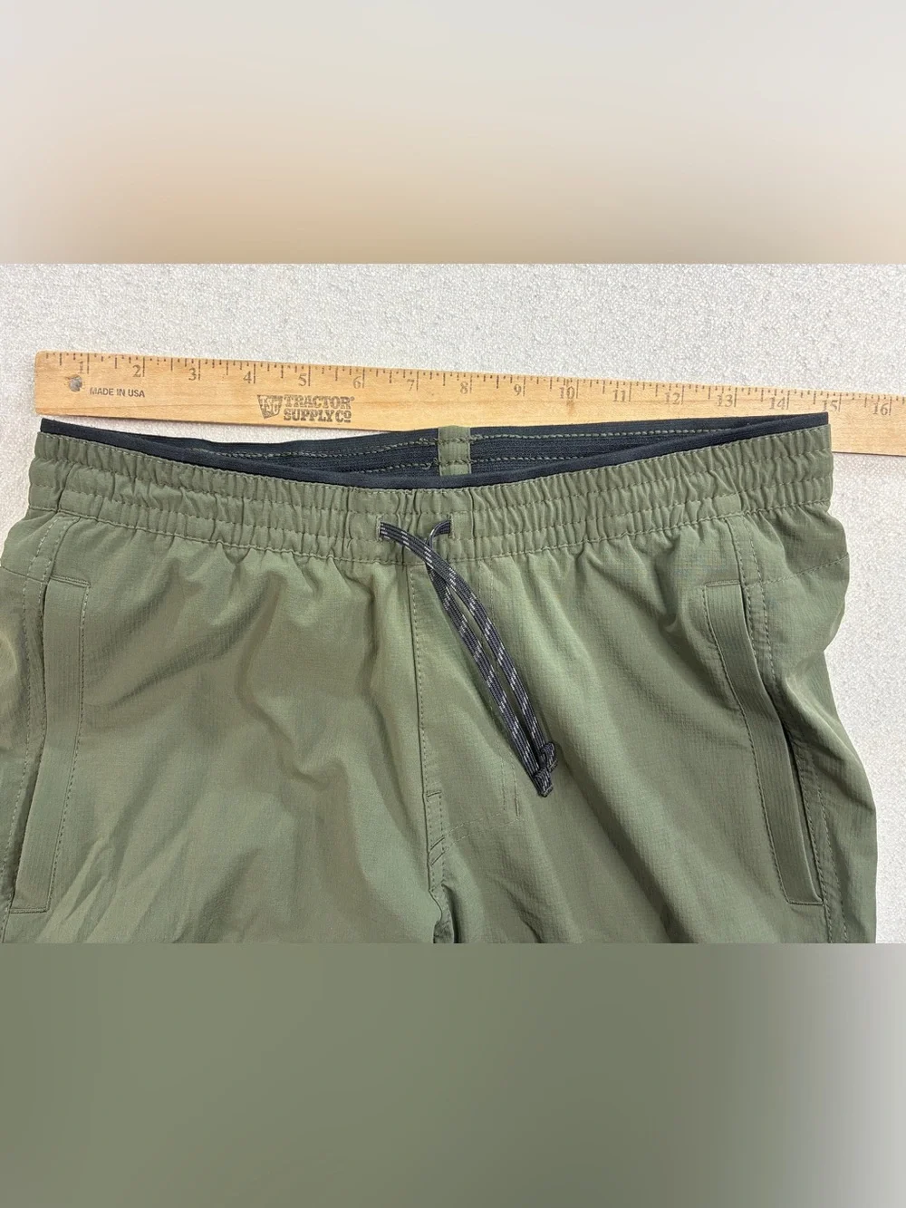 Kuhl Suppressor Jogger Pants Men’s Small Olive Green Hiking Trail Stretch